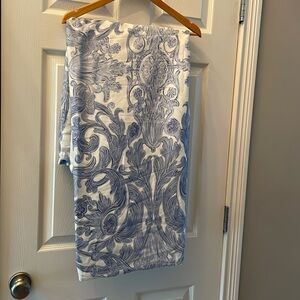 Pottery Barn King Duvet with 3 standard pillowcases